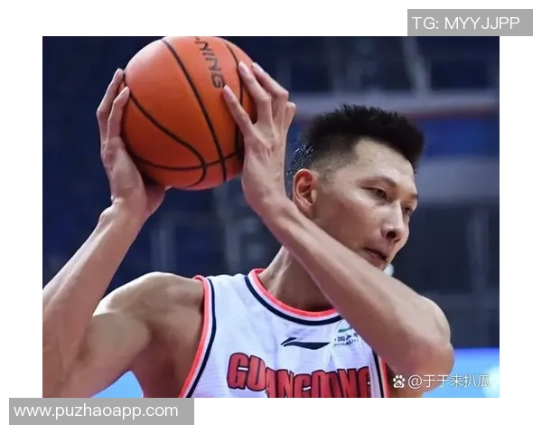 易建联：从篮球场上的传奇到生活中的榜样，见证中国篮球的辉煌与挑战